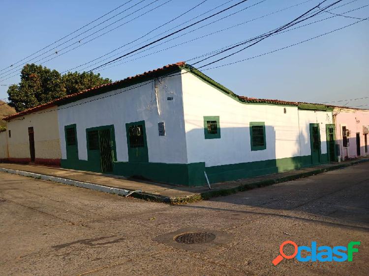 En Venta Casa Estilo Colonial En San Blas