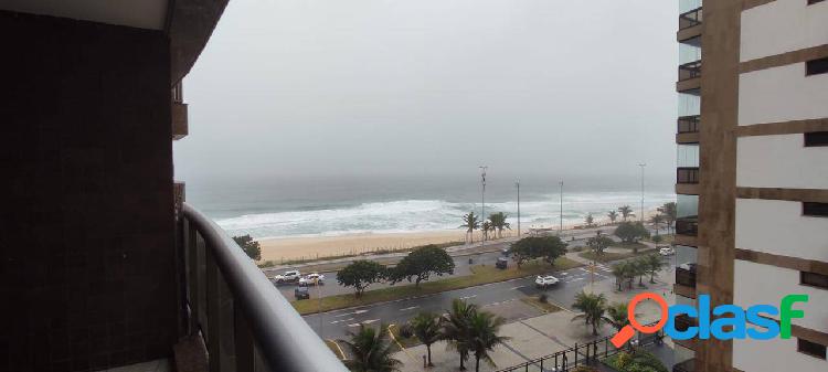 Apartamento 2 quartos frente ao mar na av Lúcio Costa na