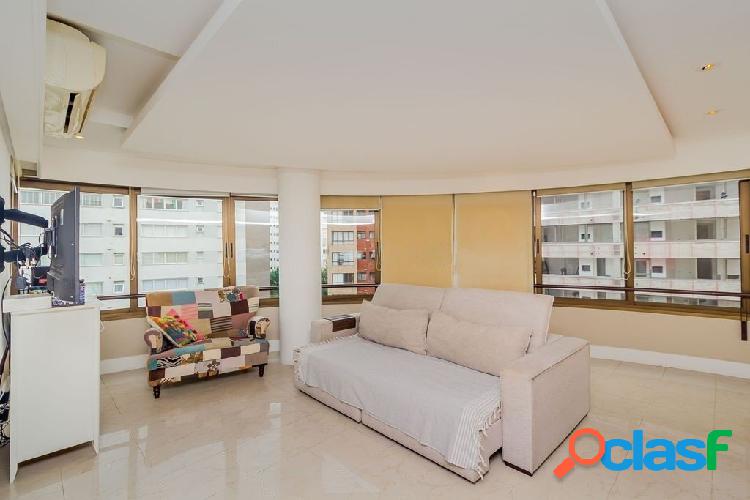 Apartamento com 3 quartos, 106m², à venda em Porto Alegre,