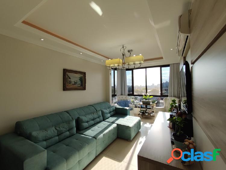 Apartamento com 3 quartos, 84m², à venda em Porto Alegre,