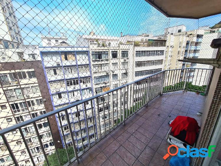 Apartamento de 3 Quartos para Venda em Copacabana com 100