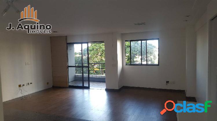 Apartamento no bairro Varjota próximo ao Farias Brito