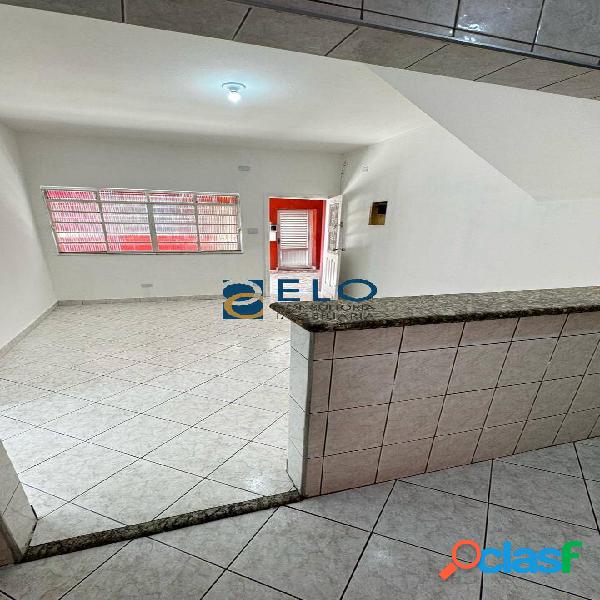 Apartamento térreo, com 2 dormitórios, reformado no