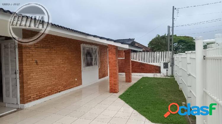 CASA EM ALVENARIA 150M² - CENTRO - GUARATUBA - PR