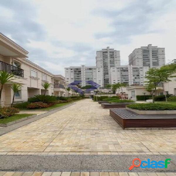 CASA EM CONDOMINIO COM 631M² 4 SUÍTES E 4 VAGAS NO CAMPO