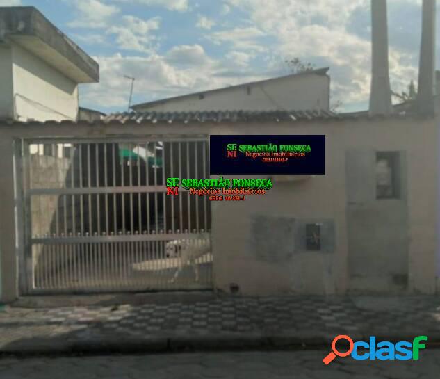 Casa 02 Dormitórios na praia em Mongaguá