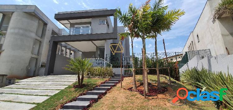 Casa com 4 dormitórios à venda, 307 m² por R$