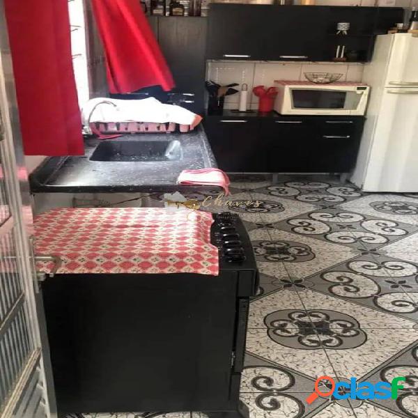 Casa com ponto comercial à venda no Jardim Rubilene