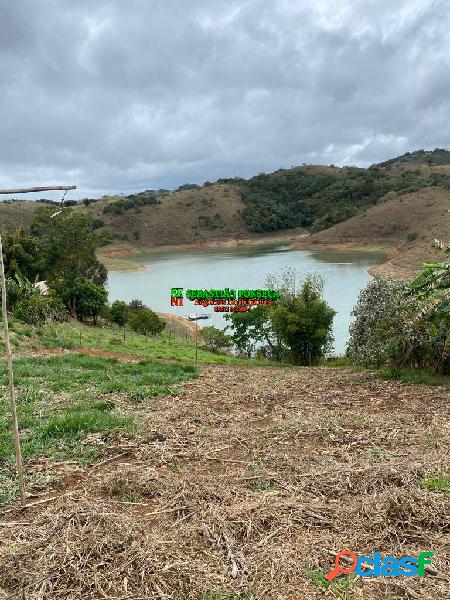 Chácara pé na água, beira da represa de Jambeiro
