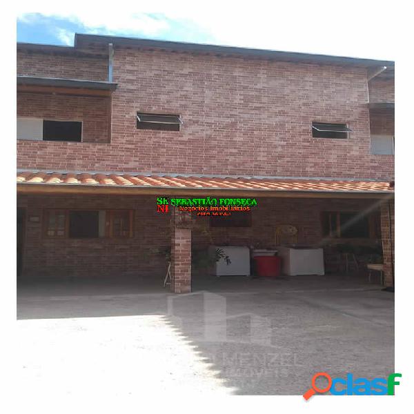 Excelente casa 02 Dormitórios no Vila Branca em Jacareí