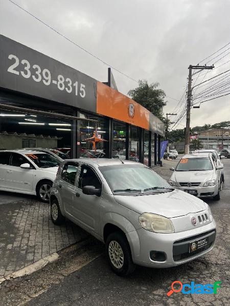 FIAT UNO VIVACERUA 1.0 EVO FIRE FLEX 8V 5P PRATA 2014 1.0