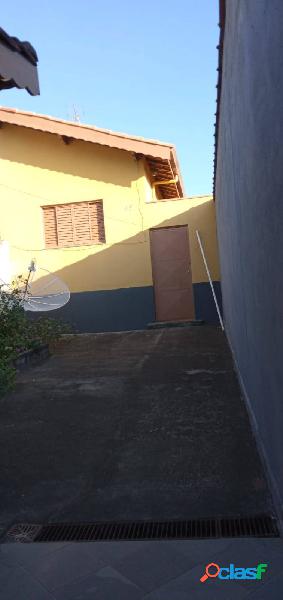 IMÓVEL MUITO ESPAÇOSO, LOCALIZADO NO JARDIM ALVINÓPOLIS!