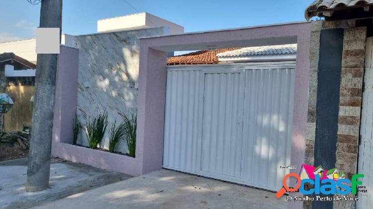 Linda Casa a Venda com 2 Quartos, 87m², em Itaipuaçú!