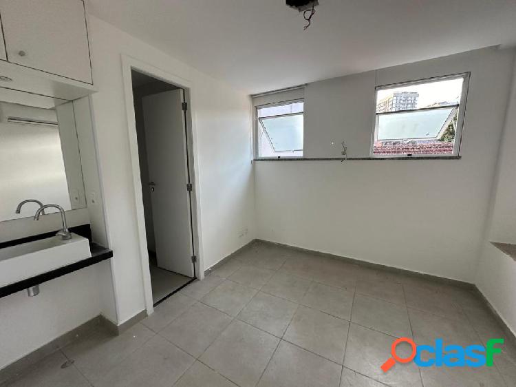 Sala comercial com 2 quartos, 29m², para locação em Rio