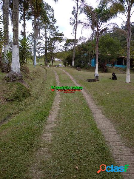 Sítio Alto padrão na Zona Norte de São José dos Campos -