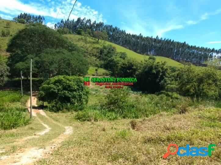 Sítio dos sonhos em Paraibuna - 3.8 alqueires