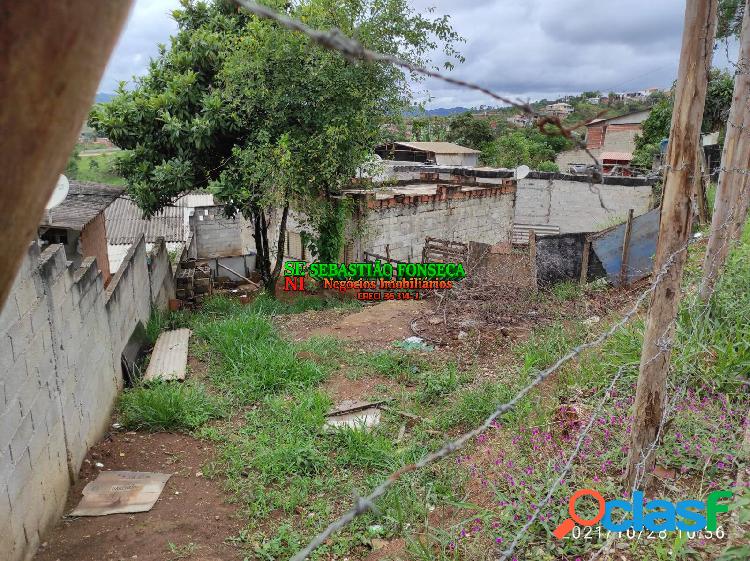 Terreno média 125 m² no Santa Cecília