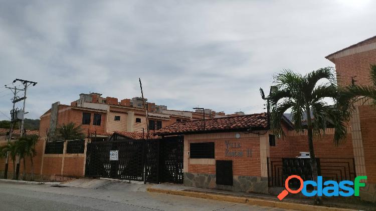 Townhouse en Alquiler en Conjunto Privado con Pozo de Agua -