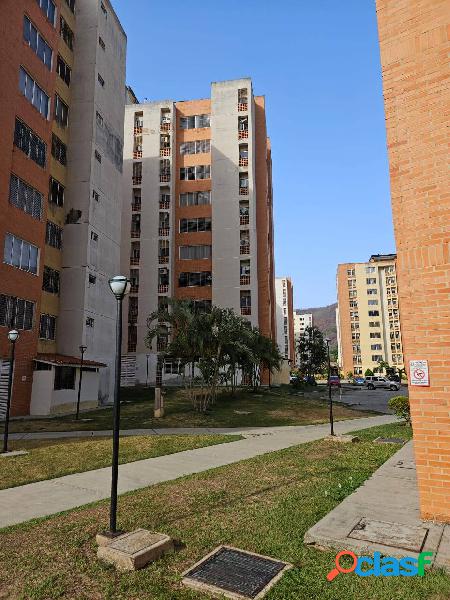 Venta de hermoso Apartamento en Urb. El rincón-Res. Doral