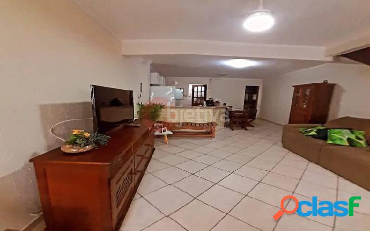Casa em cond. de 2 quartos nas Palmeiras em Cabo Frio