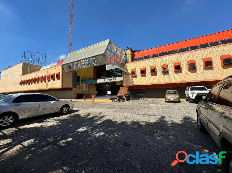 Se Vende Local Comercial 60m2 Remodelado en C.C. Prebo