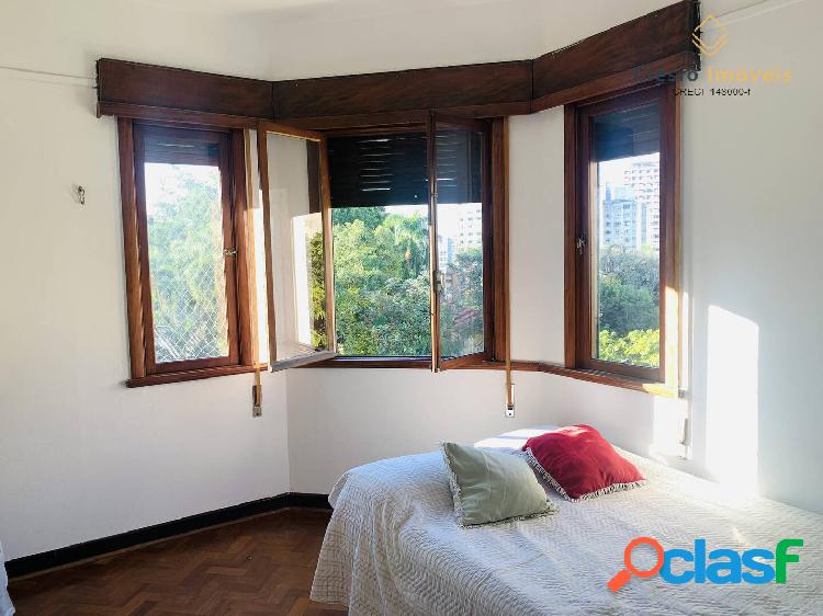 Apartamento 70m² | 2 dormitórios | Varanda | Ao lado metro