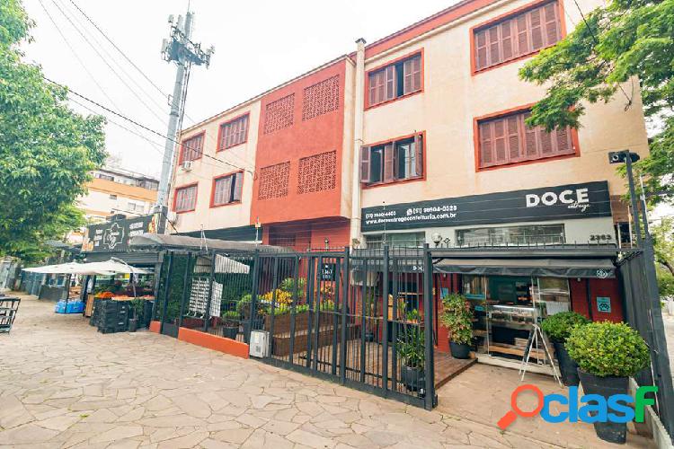 Apartamento com 1 quarto, 49m², à venda em Porto Alegre,