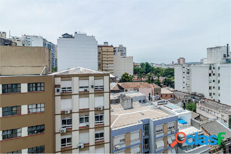 Apartamento com 2 quartos, 77m², à venda em Porto Alegre,