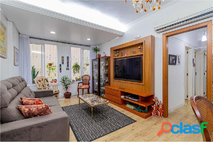 Apartamento com 3 quartos, 88m², à venda em Porto Alegre,