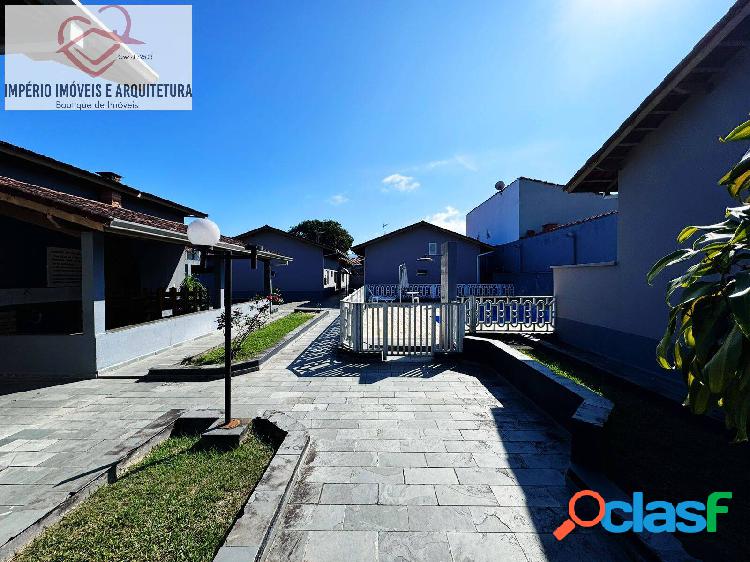 CASA À VENDA EM CONDOMÍNIO NO GOLFINHO