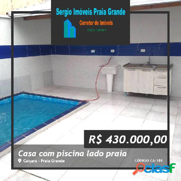 CASA com piscina, lado praia na Vila Caiçara