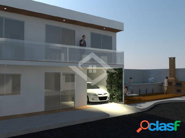 Casa Duplex de 3 Quartos para Venda na Taquara com 85 m²