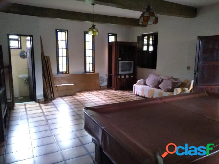 Casa com 2 quartos, 90m², à venda em Niterói, Sapê