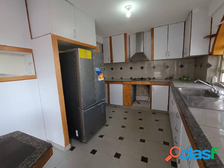 En venta Casa ubicada en Lomas de la Esmeralda de esquina