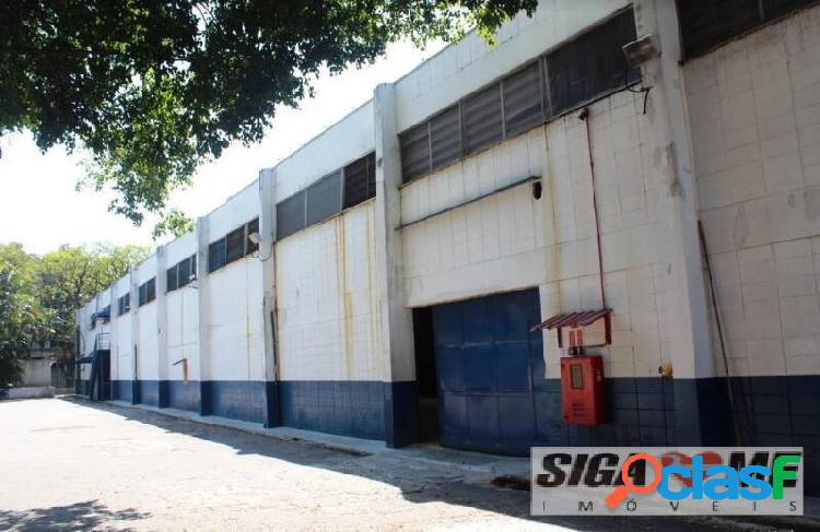 JAGUARÉ GALPÃO COMERCIAL A.Ú (1.777m2) LOCAÇÃO