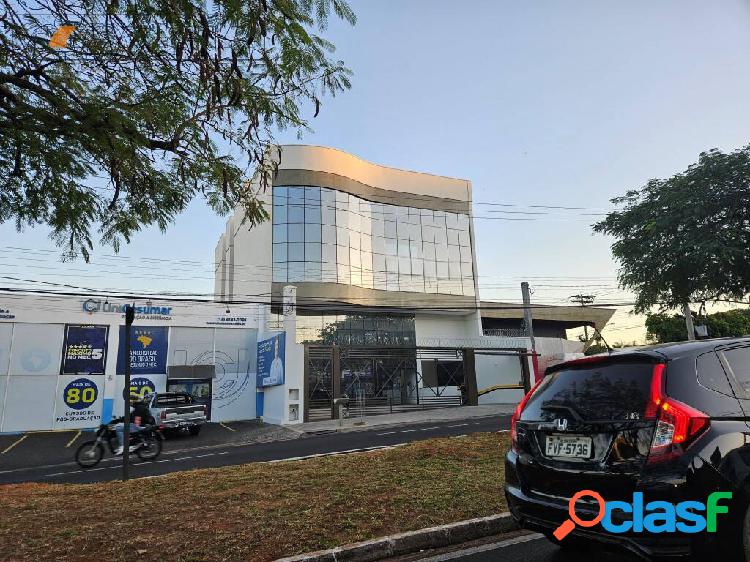 Prédio Comercial com 1.200 m² de área construída na Av.