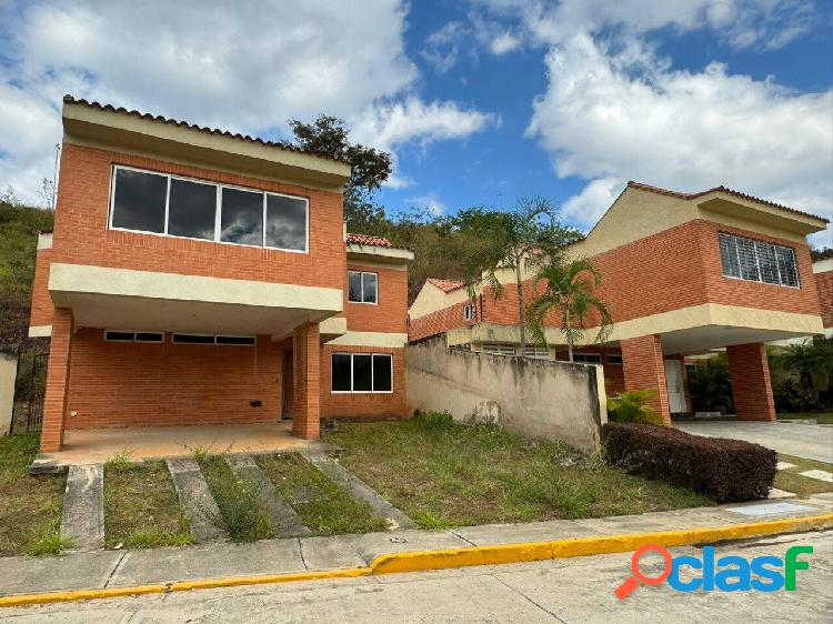 Se Vende Casa 405,37m2 en Lomas del Country