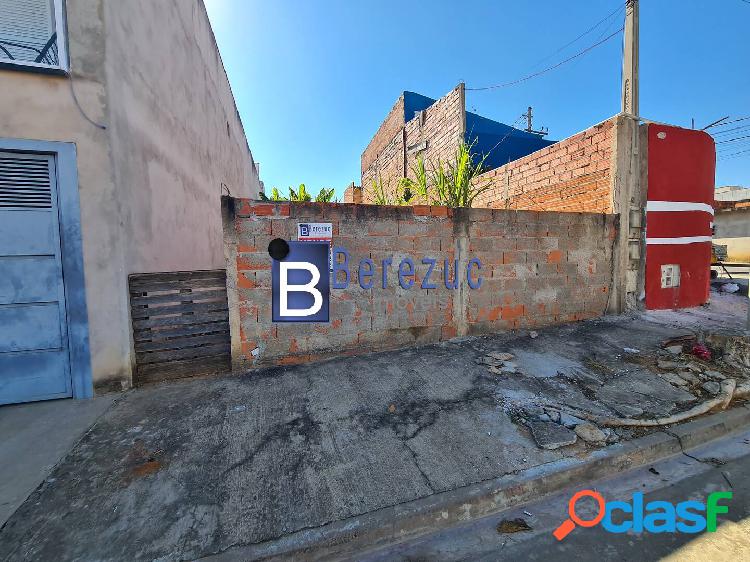 Terreno com 175 m²
