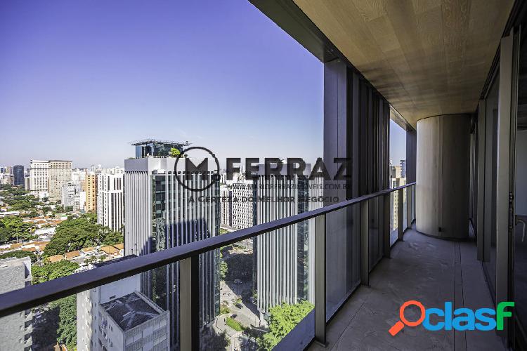 Apartamento 232m² com 3 suítes e 3 vagas em Pinheiros