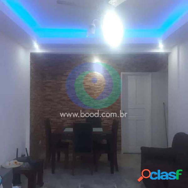Apartamento em São Vicente com 2 dormitórios.