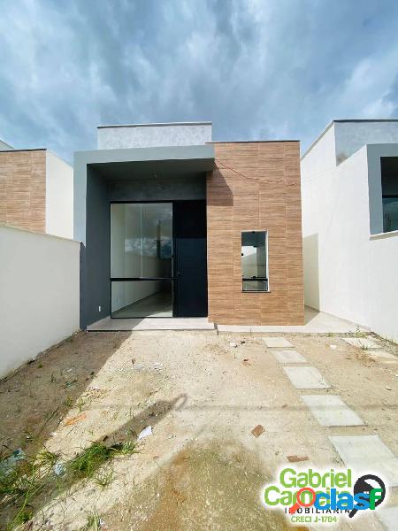 Casa 3/4 próxima à avenida Noide Cerqueira