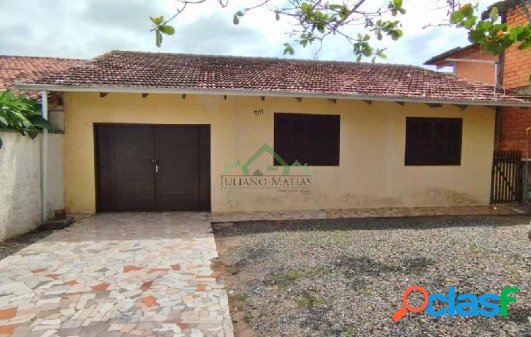 Casa com 3 dormitórios, 140m², à venda em Bal. Barra do