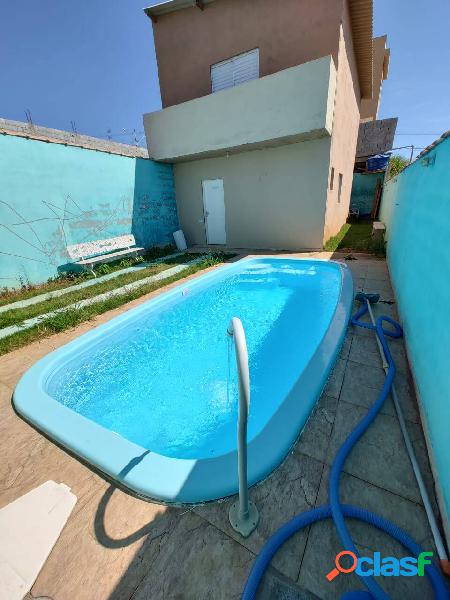 Casa com piscina no loteamento vem viver