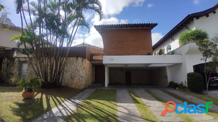 Casa em Alphaville - Residencial 2 - 300 m2, 3 suítes