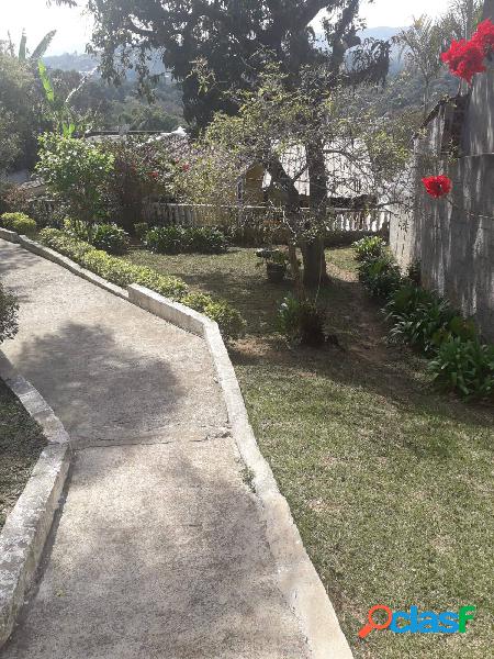 Casa á venda com 3 quartos, 645 m², à venda por R$