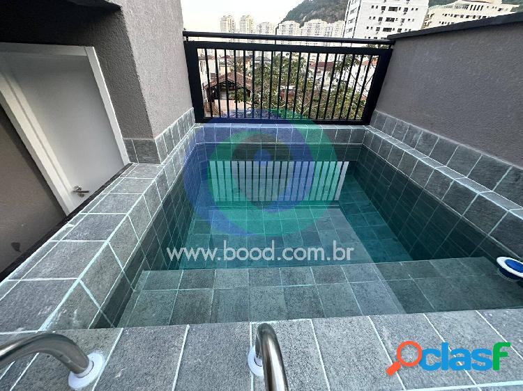 Casa á venda em Santos, com piscina e churrasqueira,