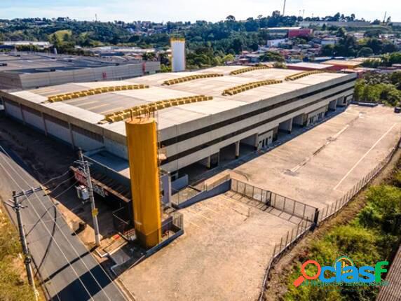 Galpão industrial com 1250m² em condomínio