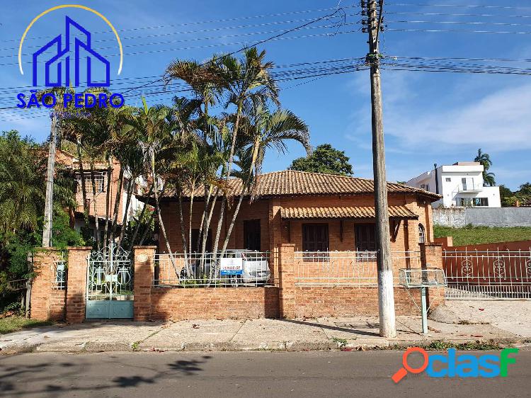 PRÉDIO COMERCIAL E CASA