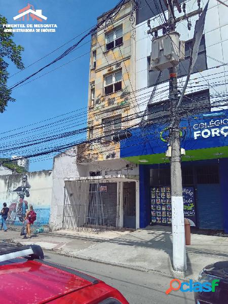 ALUGA-SE LOJA COMERCIAL NO CENTRO DE NITERÓI