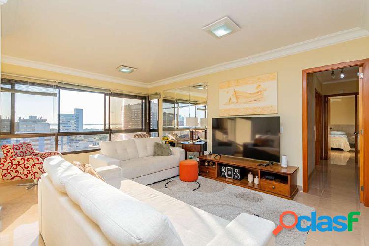 Apartamento com 3 quartos, 103m², à venda em Porto Alegre,